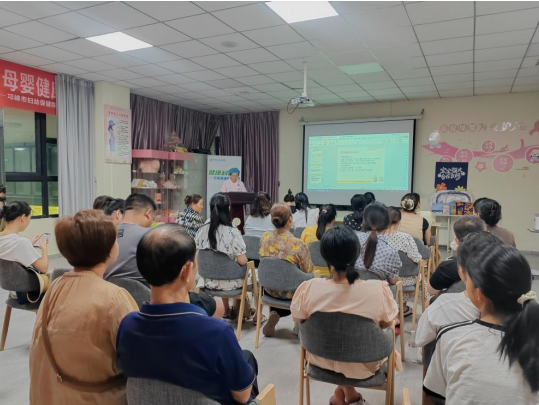 支持母乳喂养 呵护健康未来——  “世界母乳喂养周”公益宣传活动，传递温暖与力量